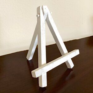 Small White Wooden Display Easel